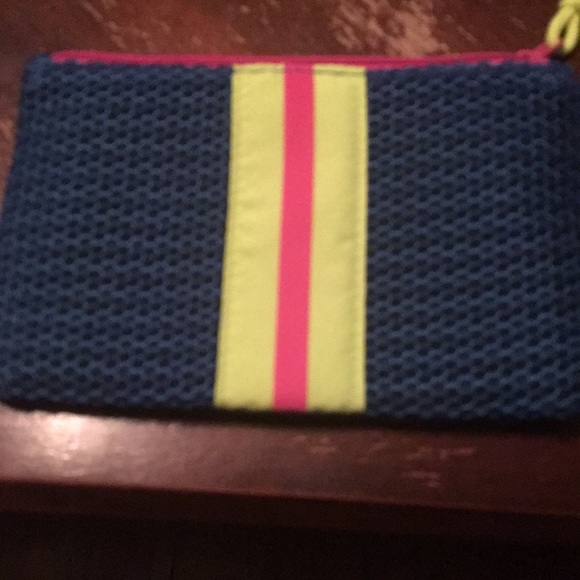 ipsy Handbags - Ipsy cosmetic mesh bag with inside cover zipper ipsy Handbags - Ipsy cosmetic mesh bag with inside cover zipper